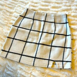 Lulu’s White and Black Windowpane Plaid Mini Skirt, XS